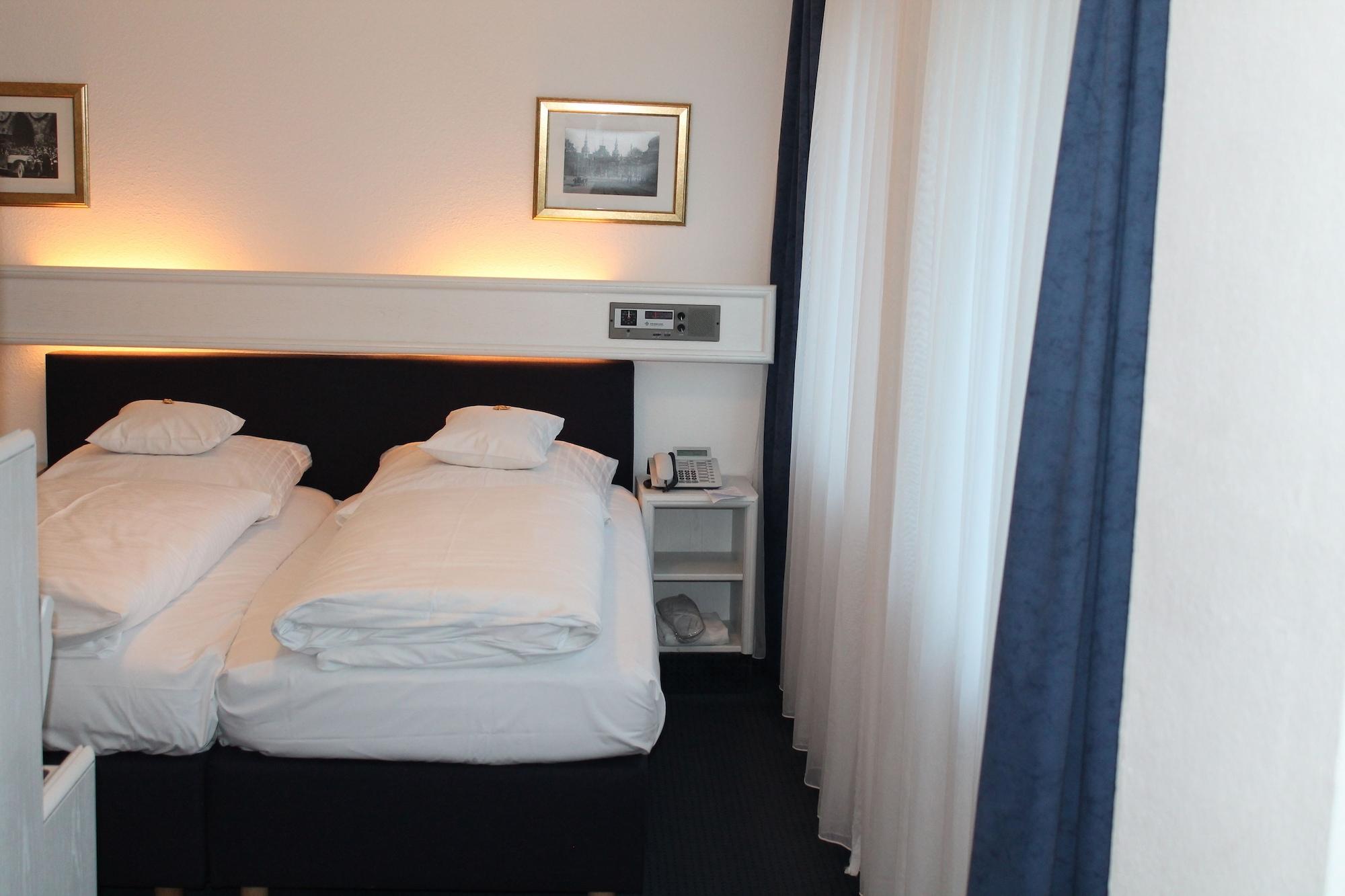 Hotel Windthorst มึนสเทอร์ ภายนอก รูปภาพ